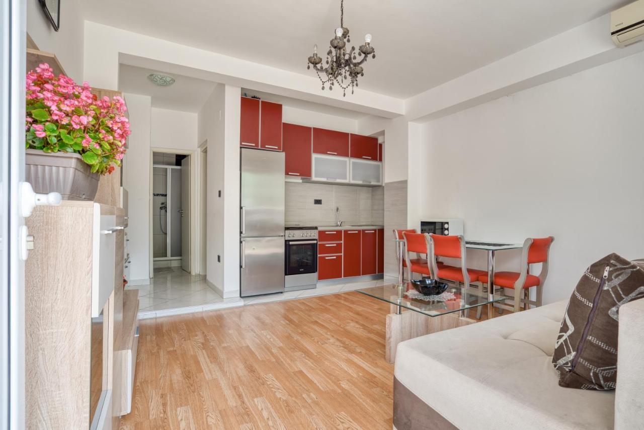 Apartmani Cukic Rafailovici Будва Екстер'єр фото