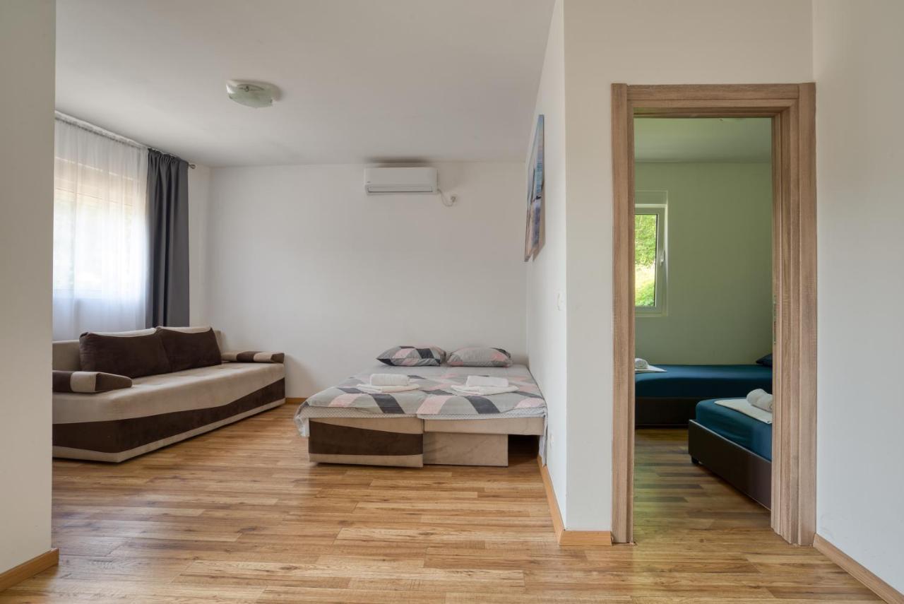 Apartmani Cukic Rafailovici Будва Екстер'єр фото