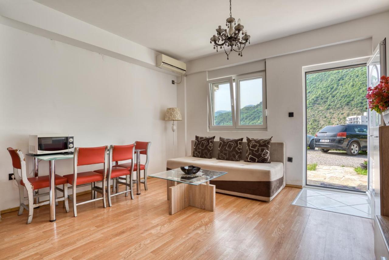 Apartmani Cukic Rafailovici Будва Екстер'єр фото