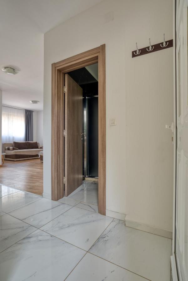 Apartmani Cukic Rafailovici Будва Екстер'єр фото