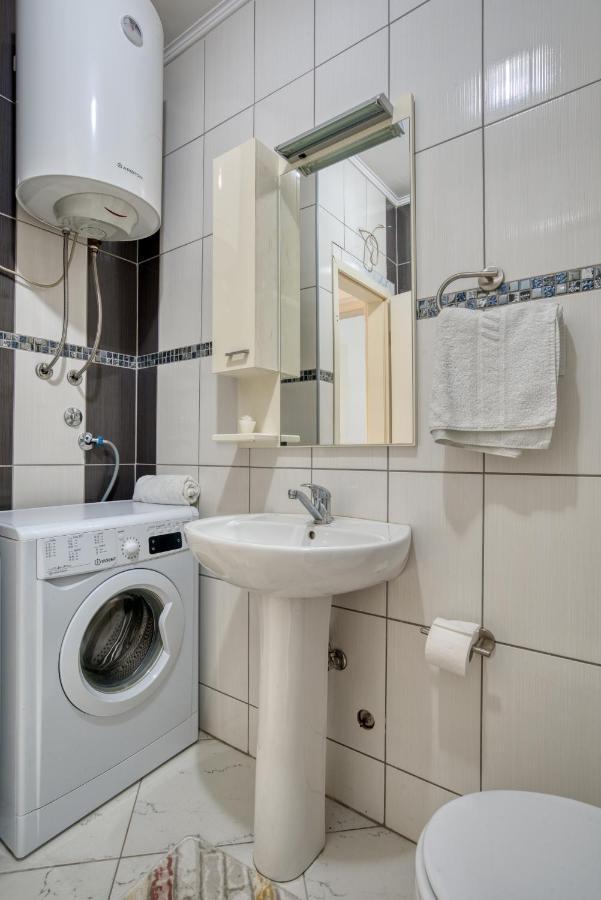 Apartmani Cukic Rafailovici Будва Екстер'єр фото