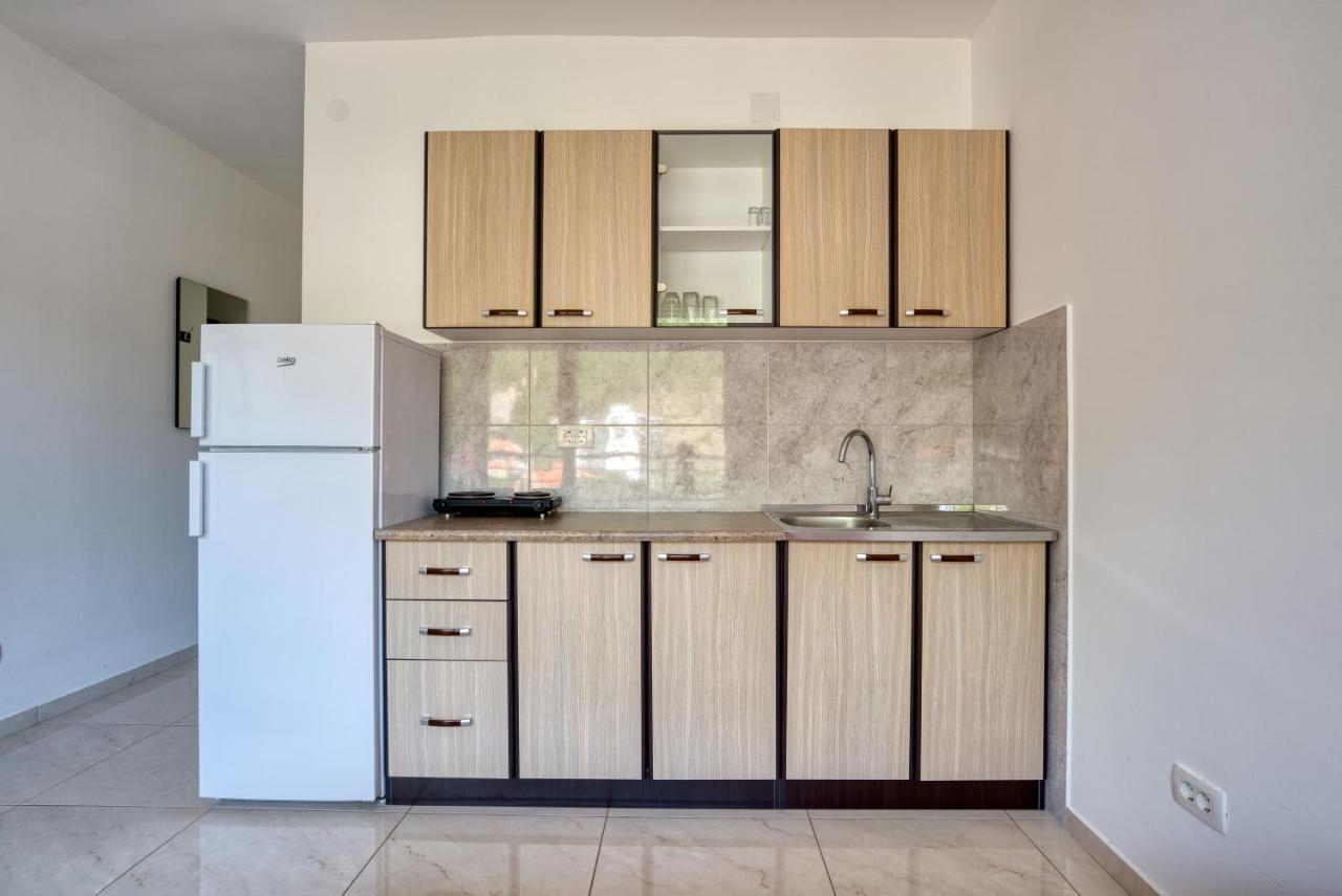 Apartmani Cukic Rafailovici Будва Екстер'єр фото