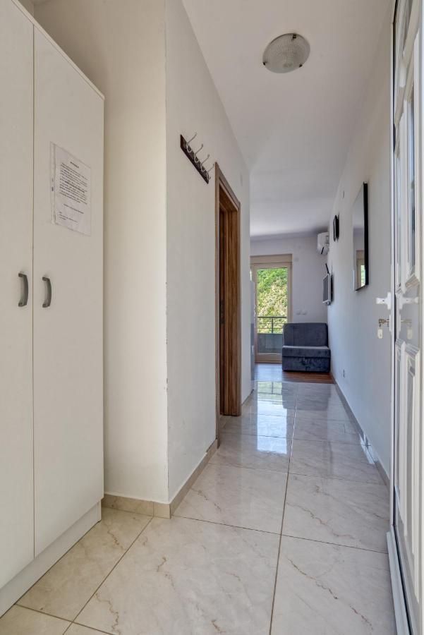 Apartmani Cukic Rafailovici Будва Екстер'єр фото