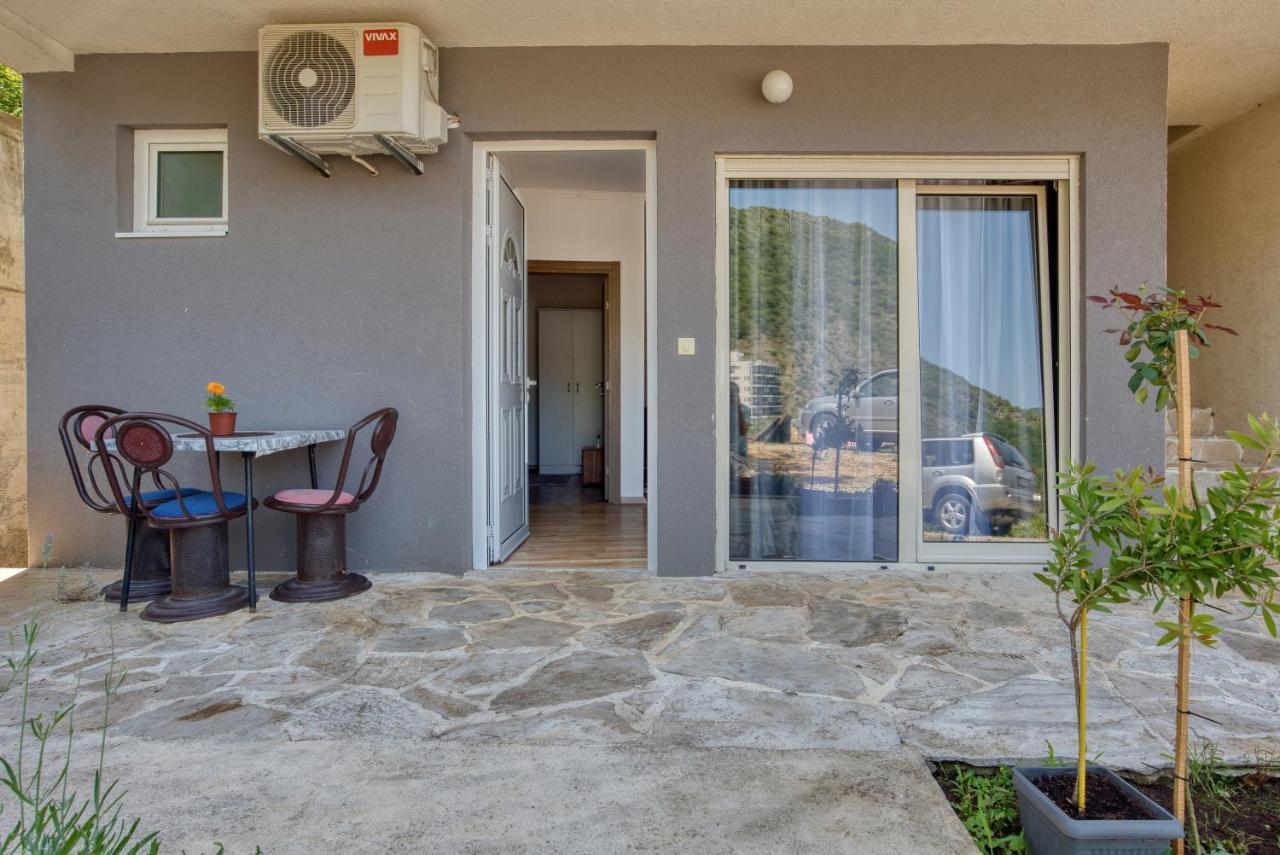 Apartmani Cukic Rafailovici Будва Екстер'єр фото