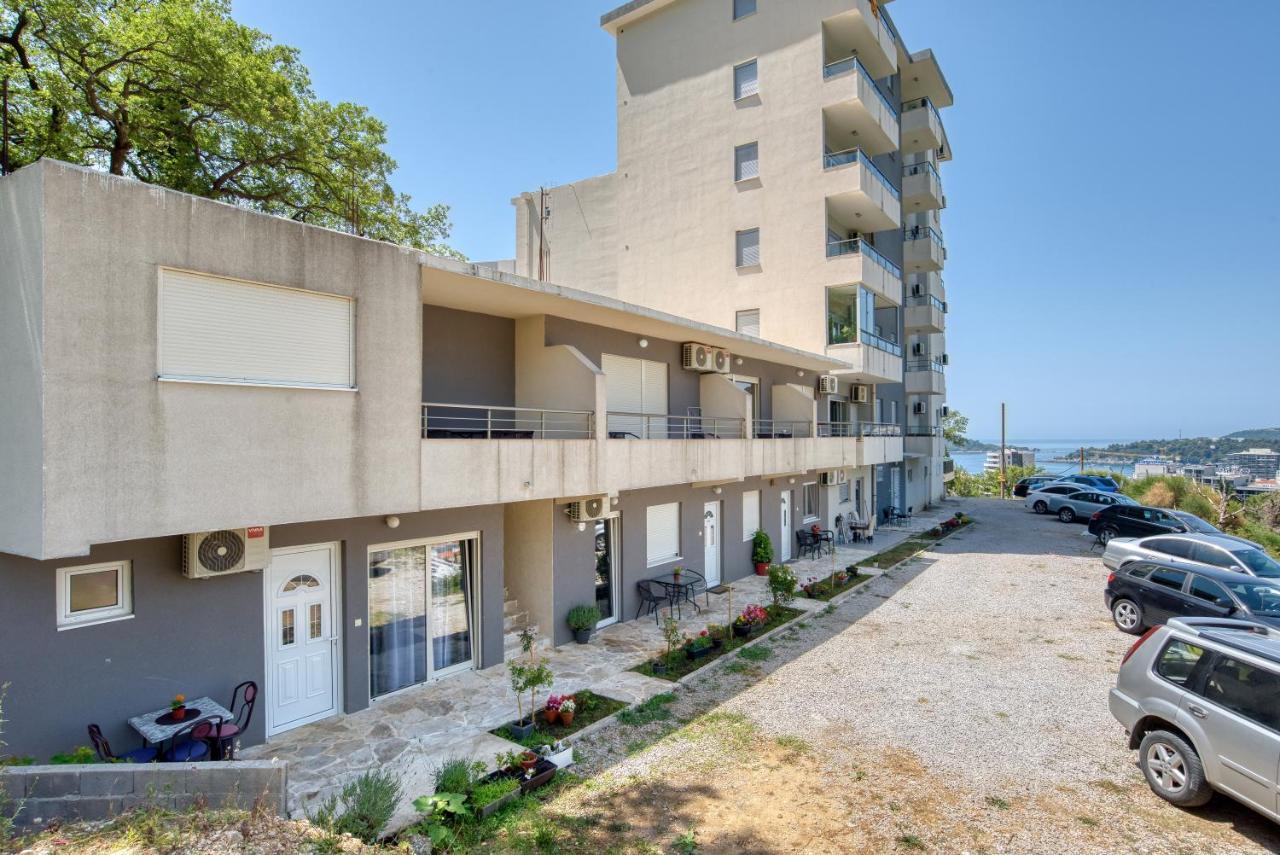 Apartmani Cukic Rafailovici Будва Екстер'єр фото